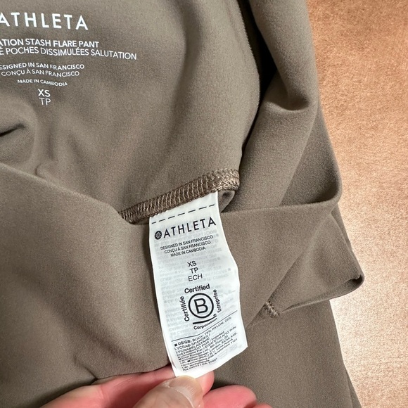 Athleta Salutation Stash High Rise Flare Pant - Picture 3 of 6